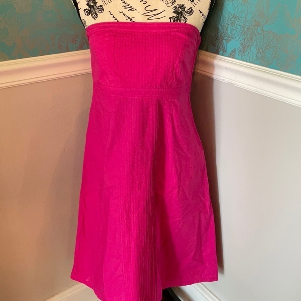 Gap strapless flattering pink dress size 4